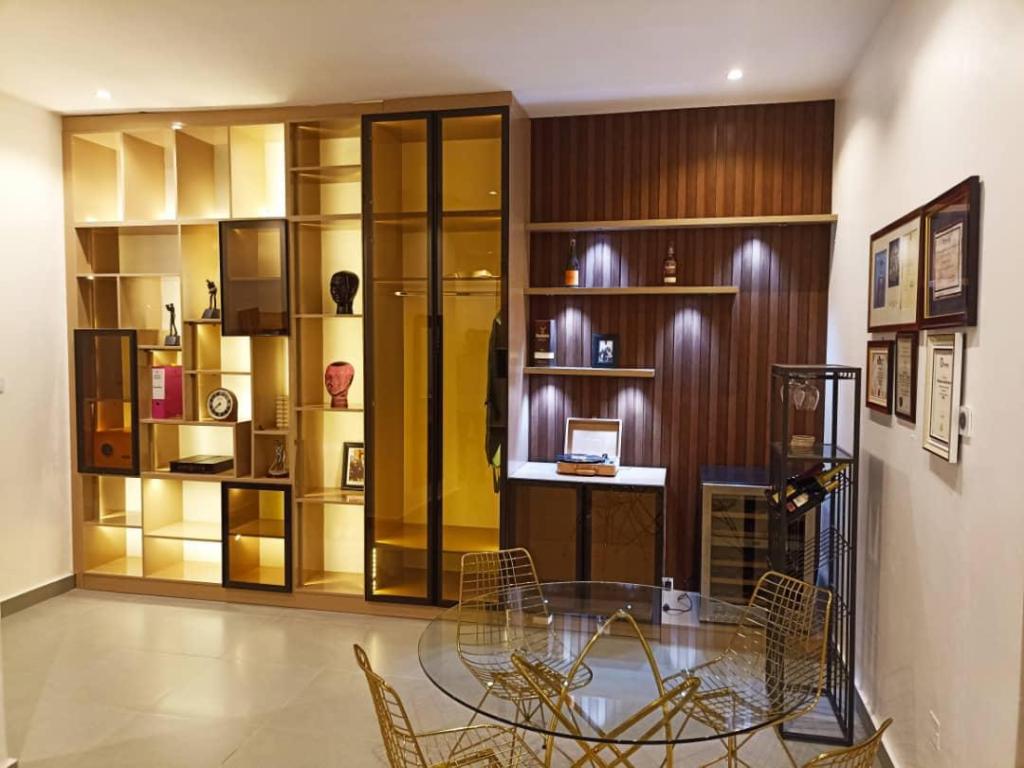 Modern Lounge Display