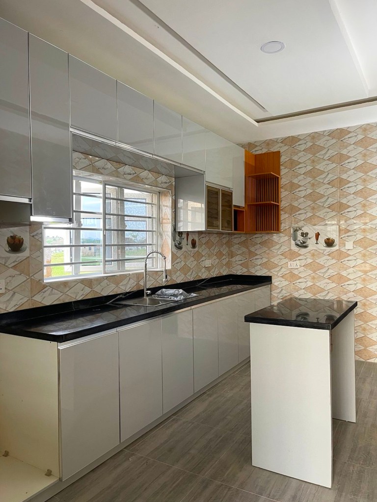 Timeless Grey Kitchen Inspiration