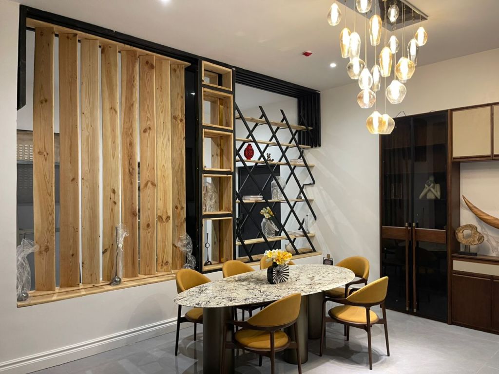 classic dinning space